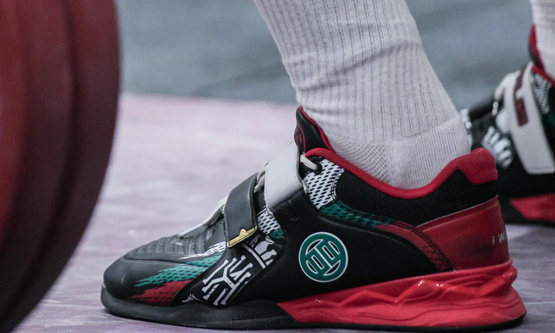 Weightlifting Shoe Size Guide: How Should Weightlifting Shoes Fit?